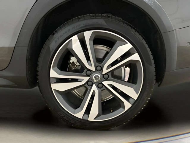 Used 2025 Volvo V60 B5 Cross Country Plus AWD/4WD image 93