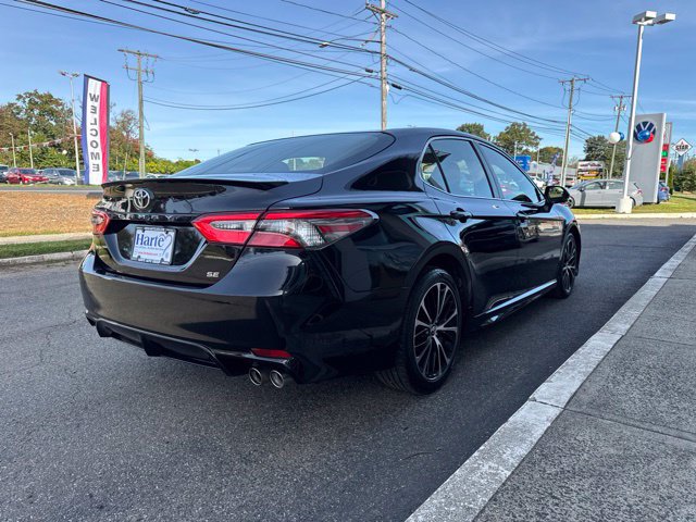 Used 2018 Toyota Camry SE w/ Convenience Package FWD image 8