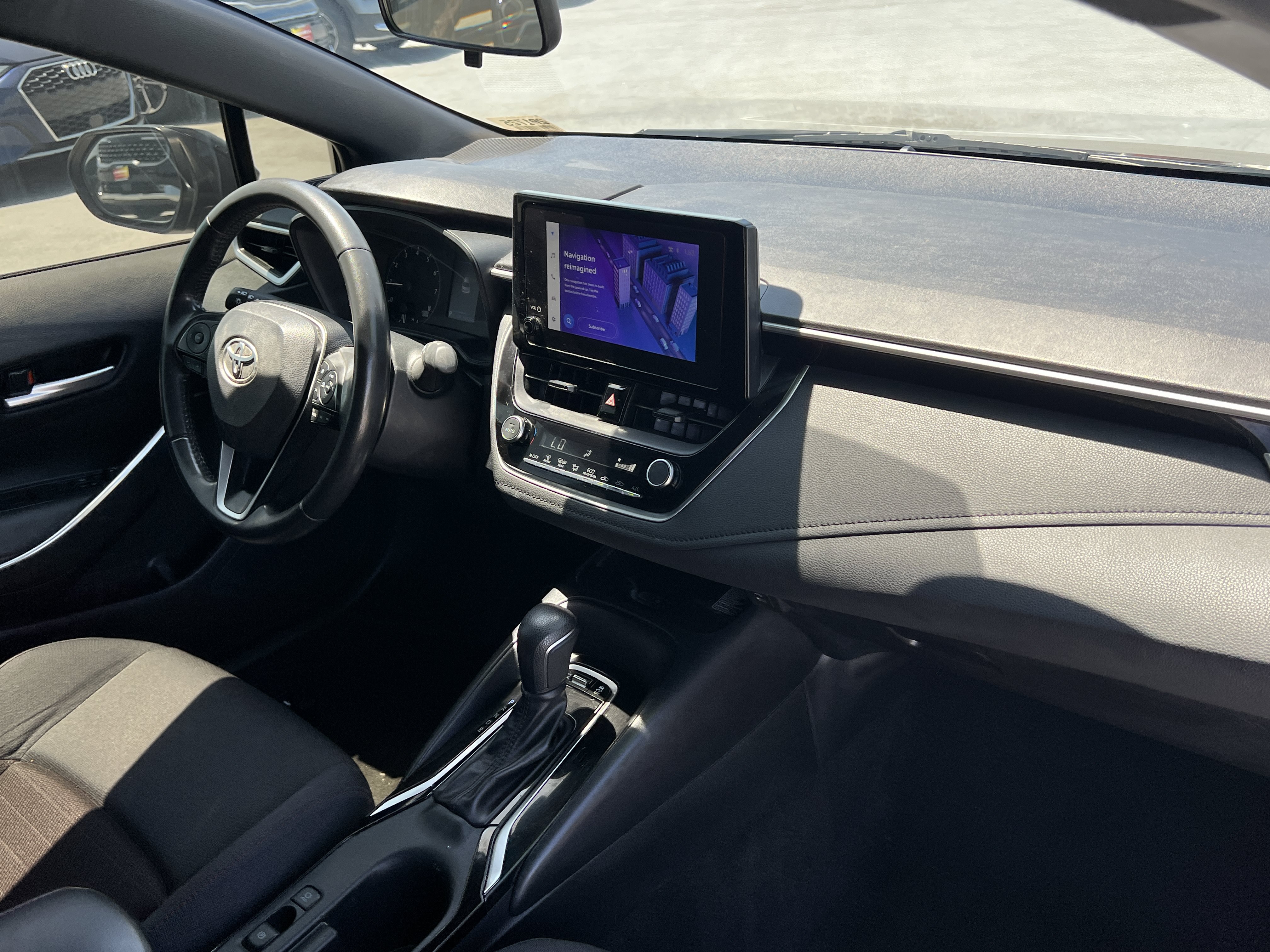 Used 2024 Toyota Corolla SE w/ SE Premium Package FWD image 15