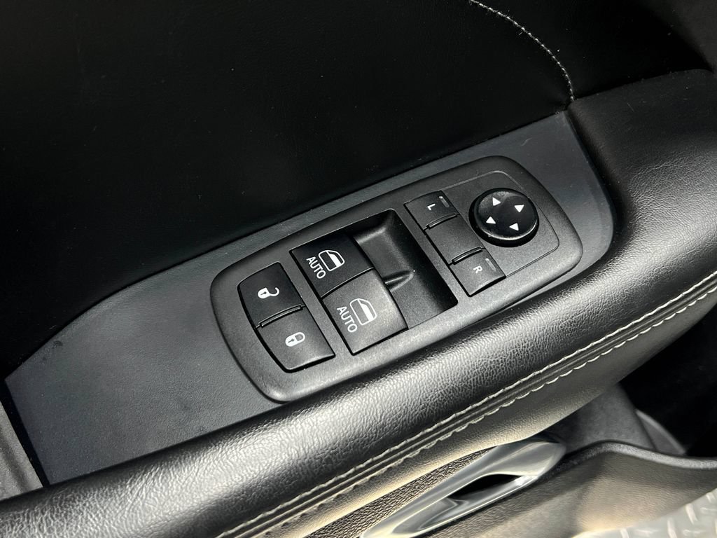 Used 2019 Dodge Challenger R/T Scat Pack w/ Plus Package RWD image 15