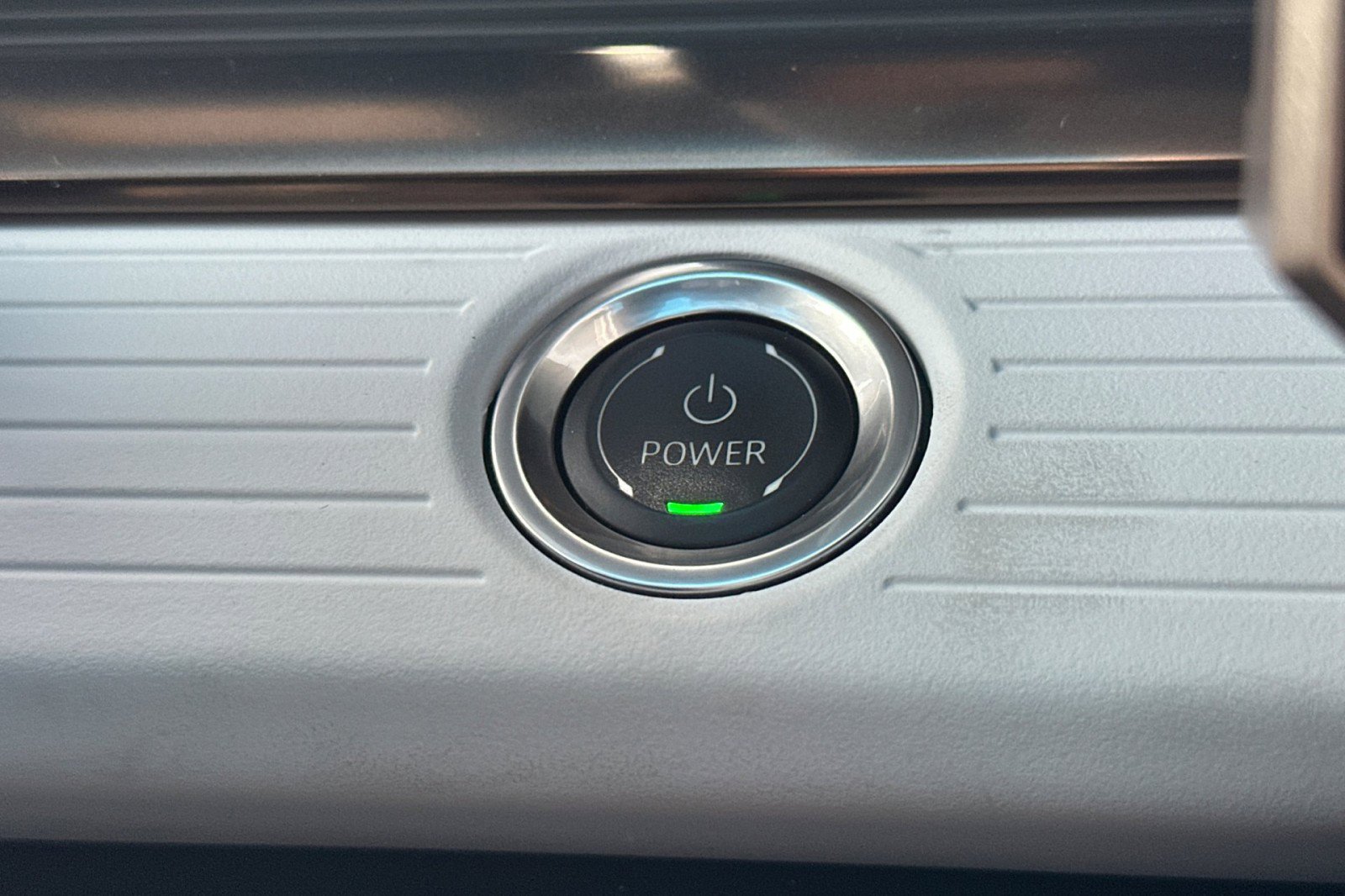 Used 2025 GMC Hummer EV 3X w/ LPO, Dark Essentials Package image 21