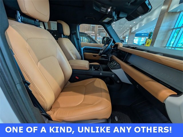 Used 2024 Land Rover Defender 110 S image 16