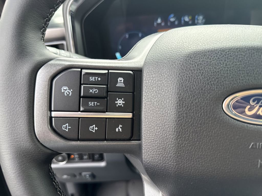 Used 2026 Ford F350 Lariat w/ Lariat Ultimate Package image 24