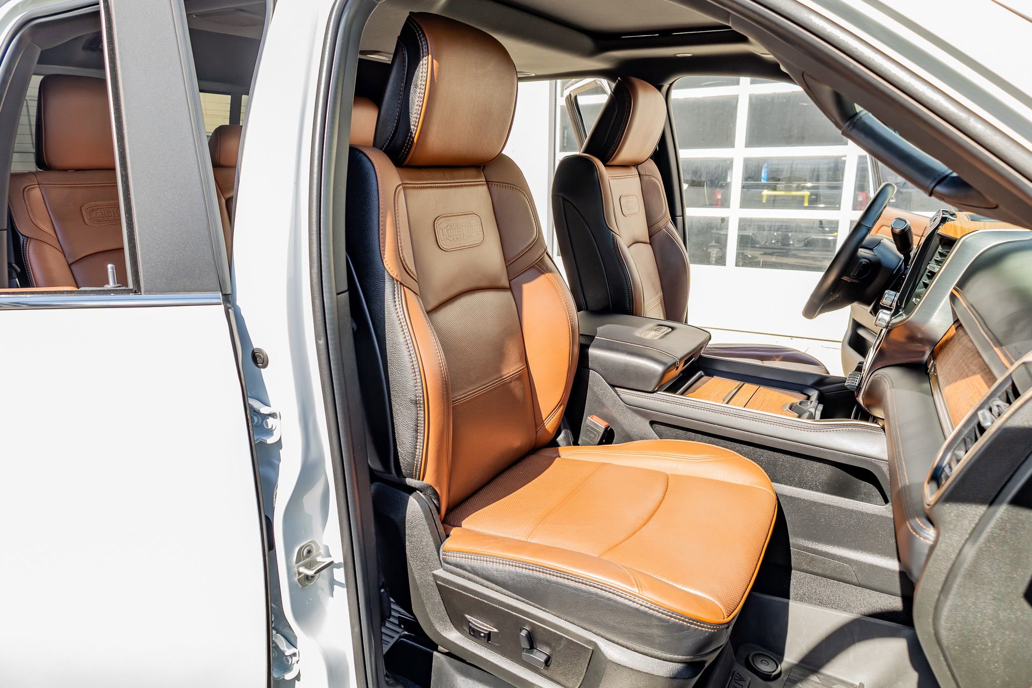 Used 2024 RAM 2500 Limited w/ Safety Group image 33