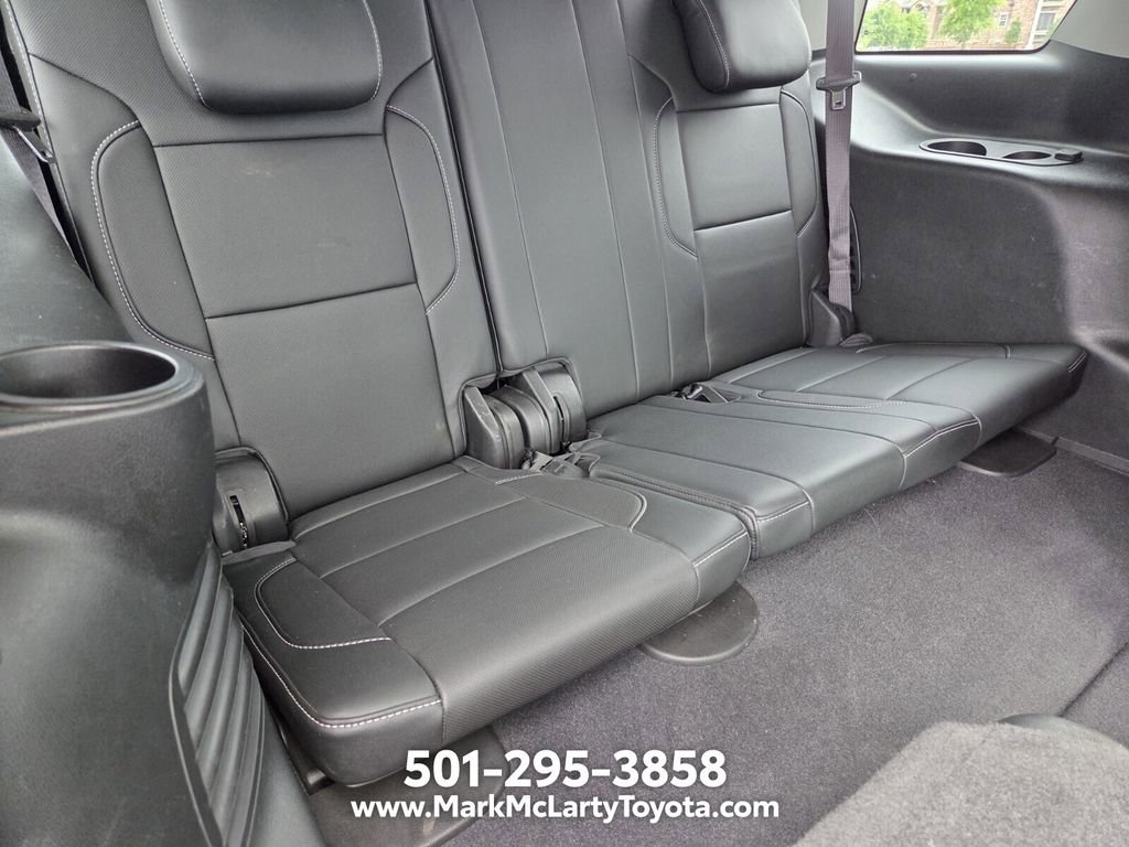 Used 2019 GMC Yukon SLT w/ Premium Edition AWD/4WD image 17