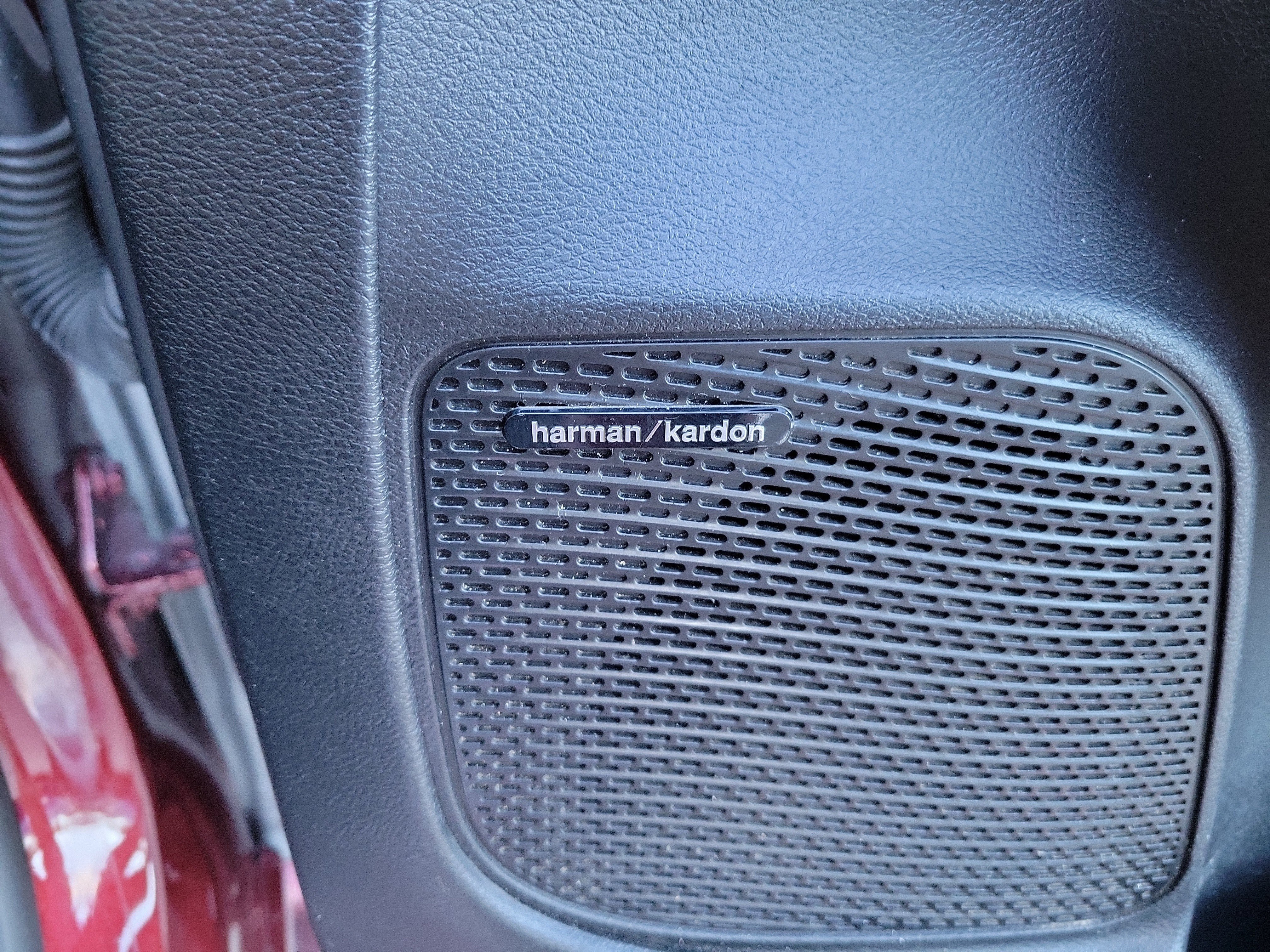 Used 2021 Chrysler Pacifica Pinnacle FWD image 12