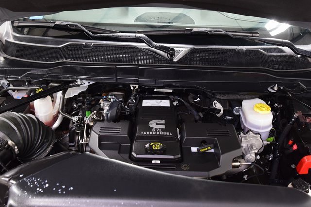 Used 2024 RAM 3500 Laramie image 31