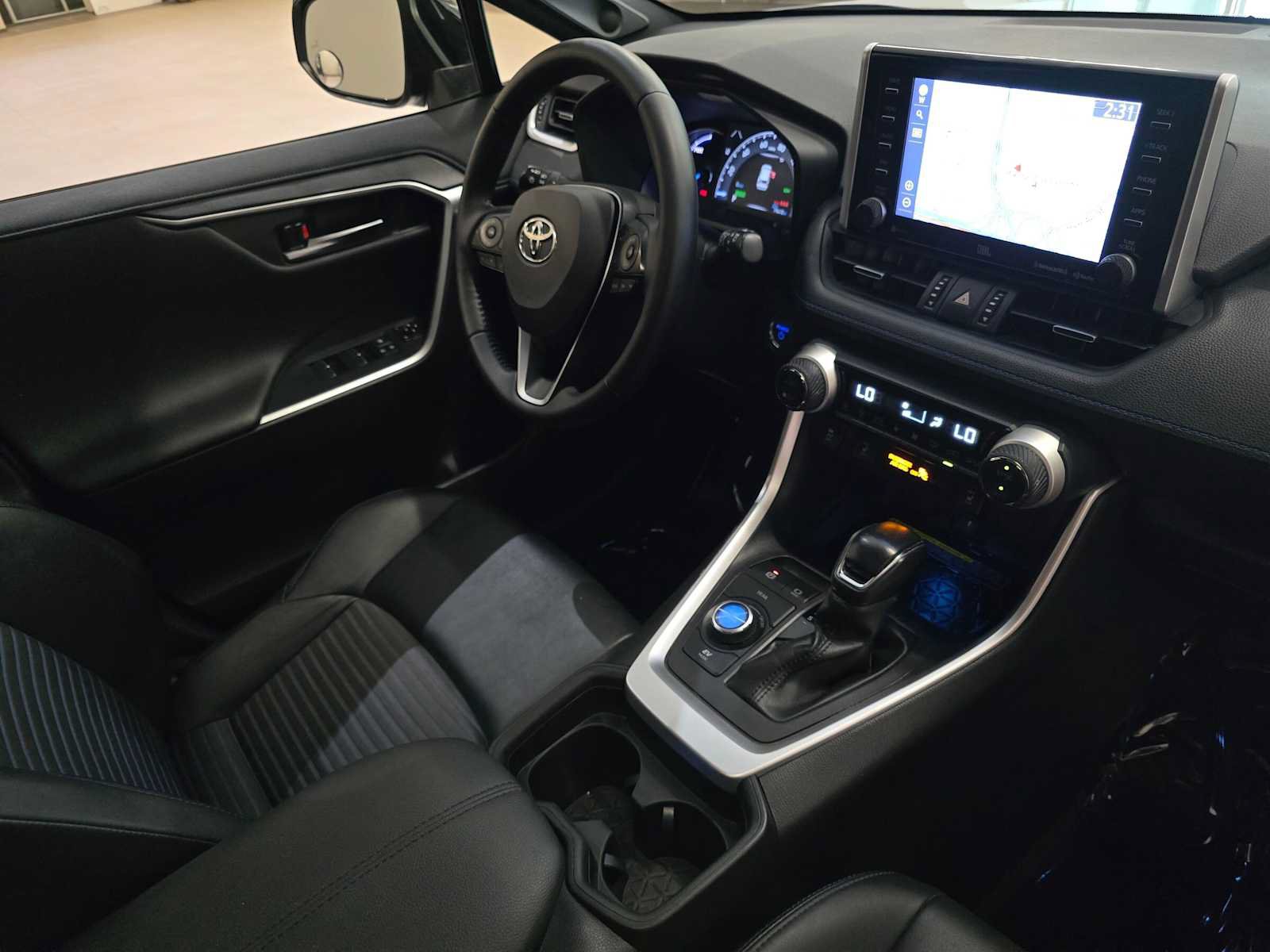 Certified 2021 Toyota RAV4 XSE AWD/4WD image 30