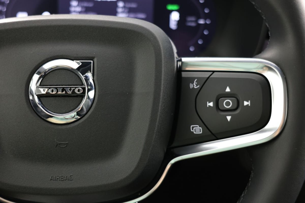Used 2023 Volvo C40 P8 Recharge Ultimate w/ Protection Package Premier AWD/4WD image 27
