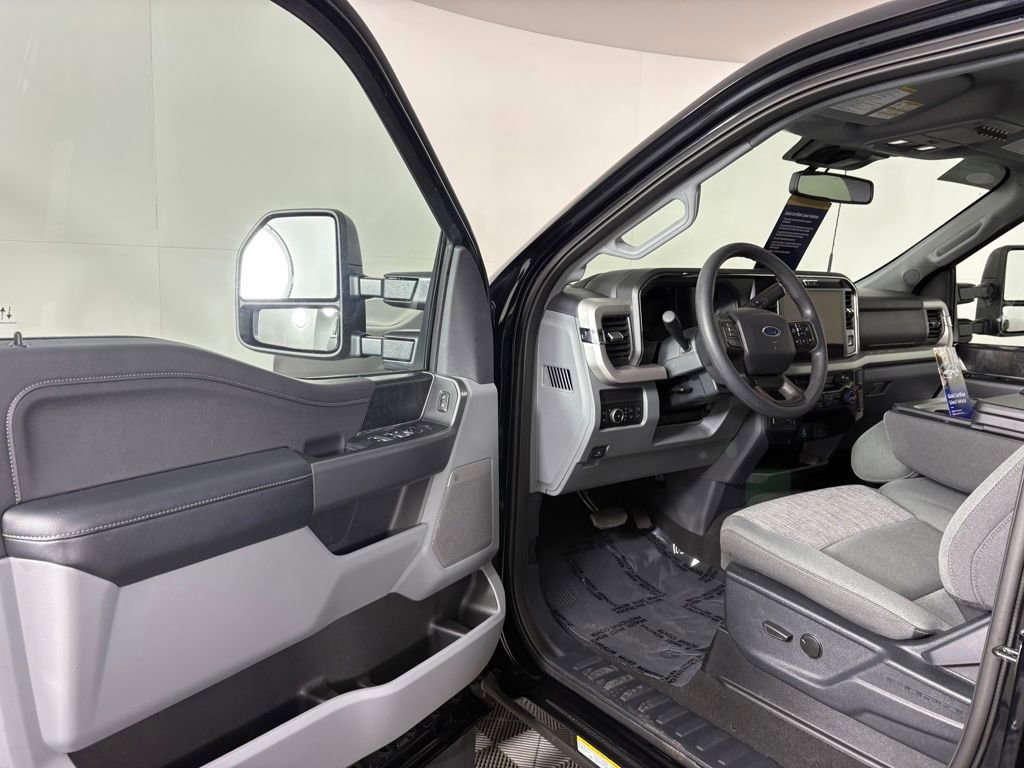Used 2026 Ford F450 XLT w/ XLT Premium Package AWD/4WD image 12