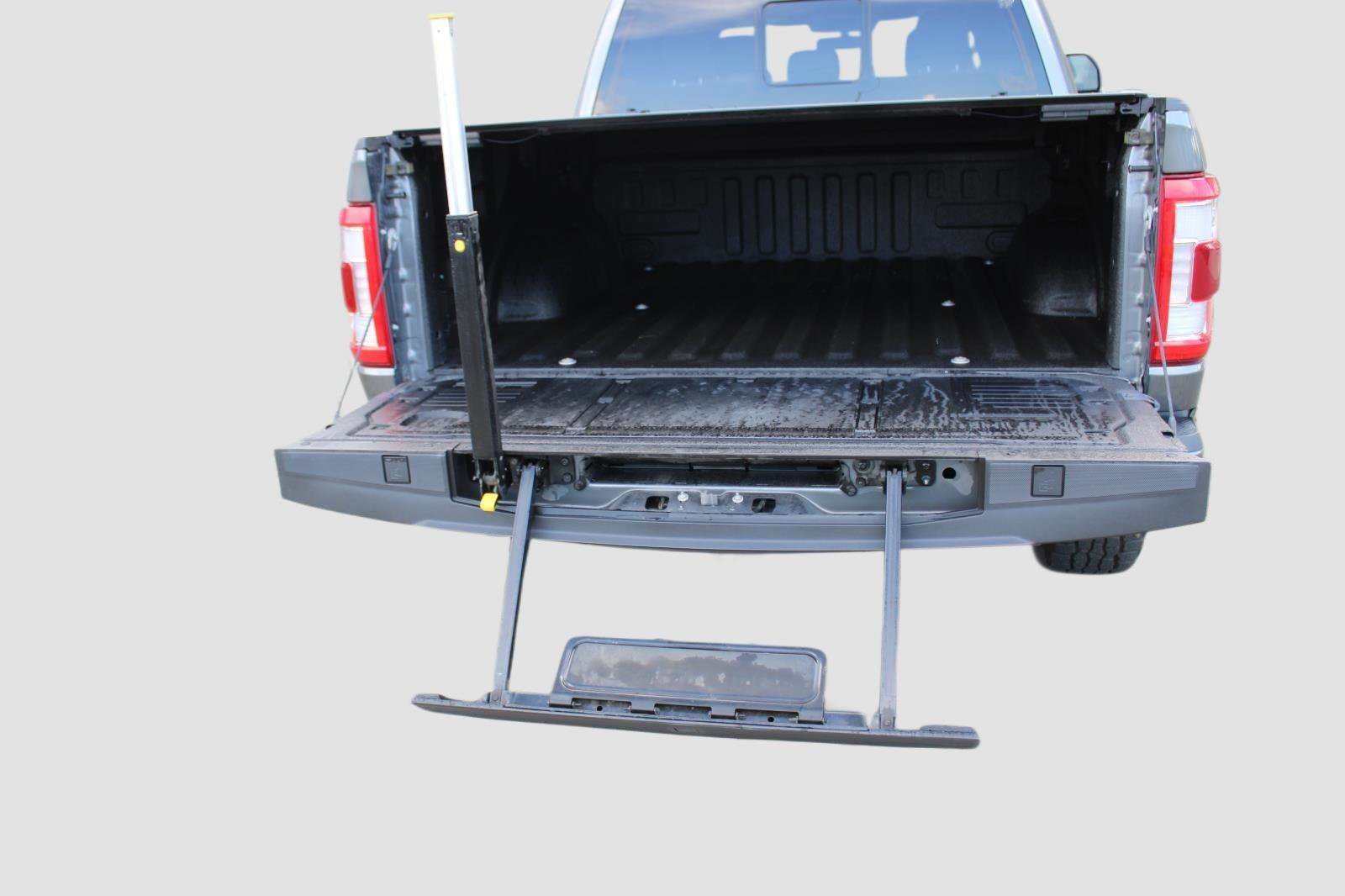 Used 2022 Ford F150 Platinum w/ Equipment Group 701A High image 36