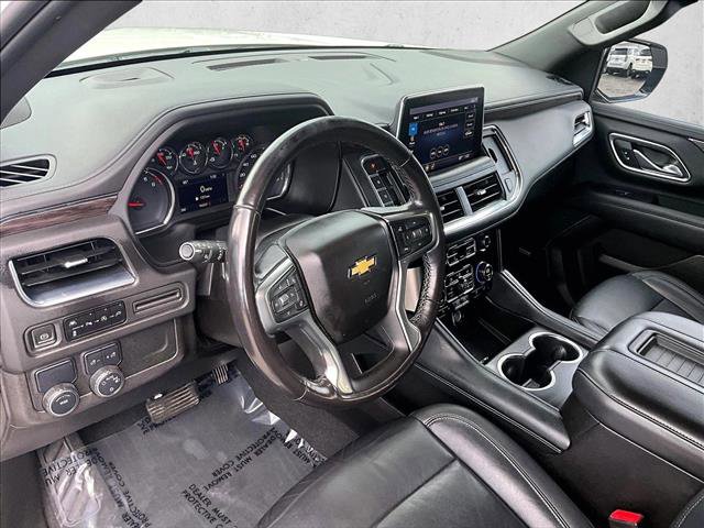 Used 2021 Chevrolet Suburban LT w/ Luxury Package RWD image 14