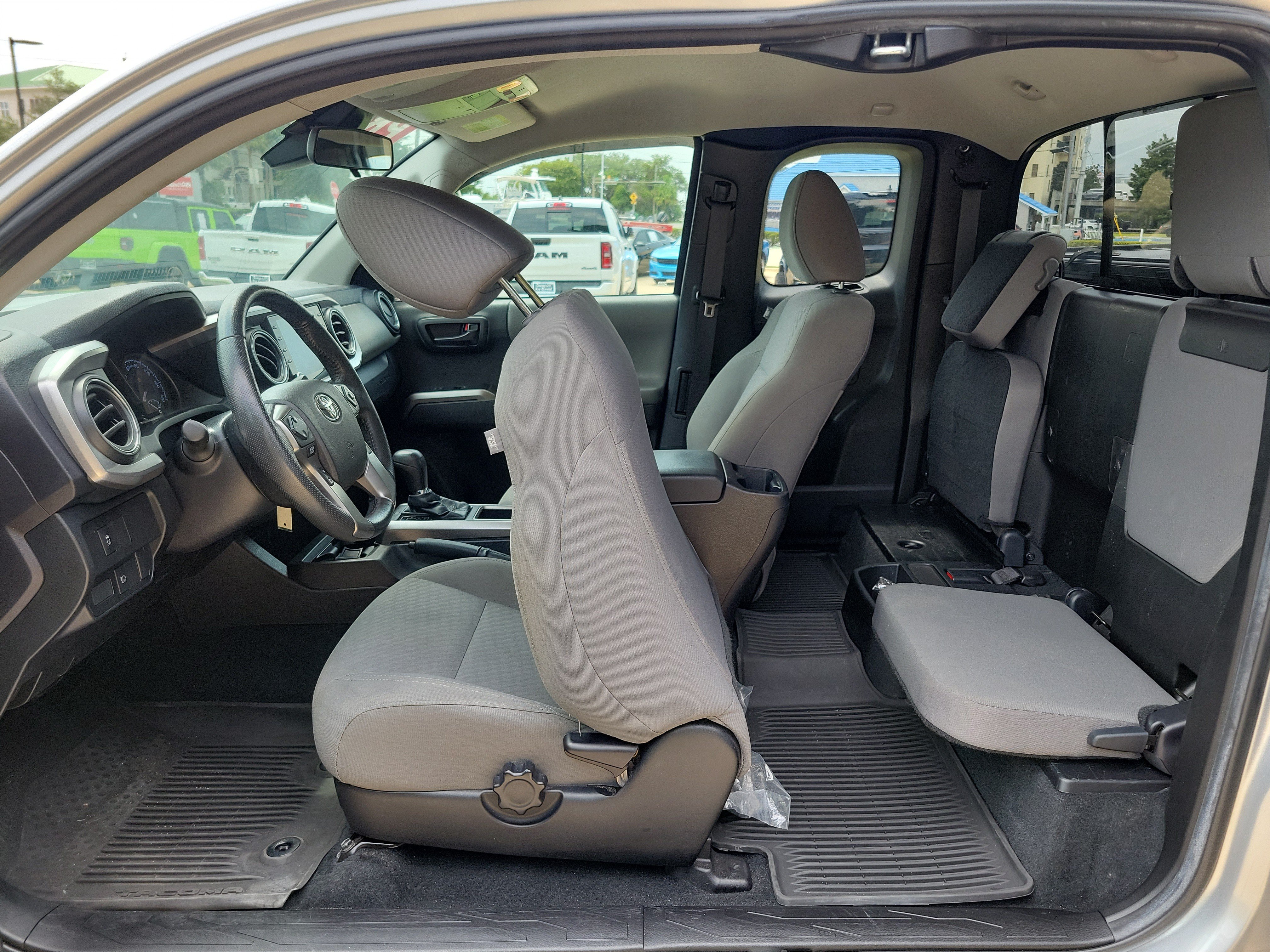 Used 2023 Toyota Tacoma SR5 RWD image 27