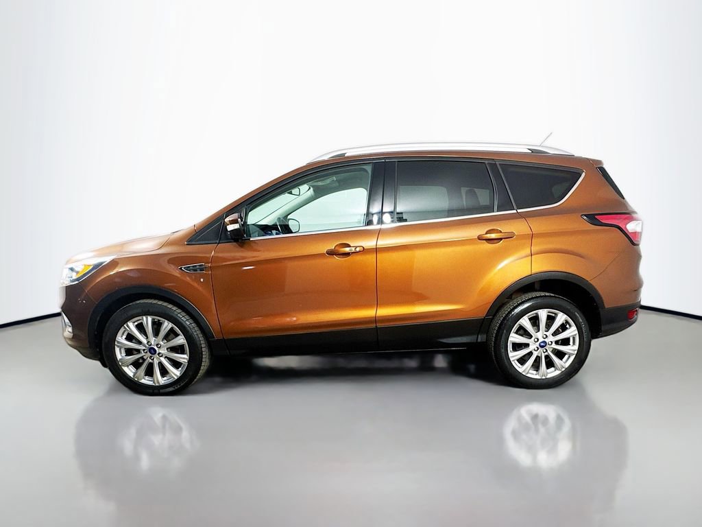 Used 2017 Ford Escape Titanium FWD image 4