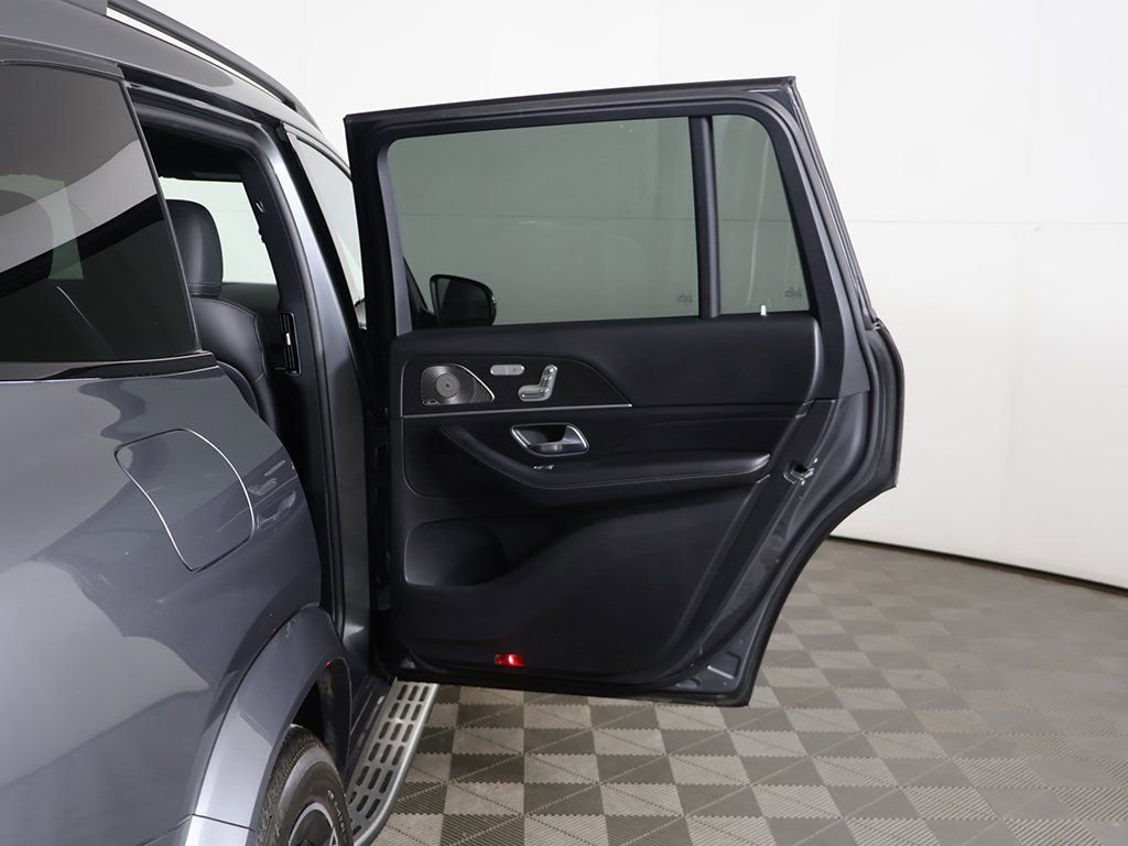 Used 2022 Mercedes-Benz GLS 450 4MATIC w/ AMG Line Exterior image 28