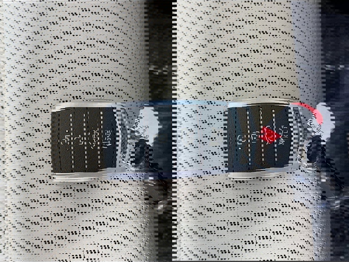 Used 2017 Genesis G90 5.0 Ultimate image 42