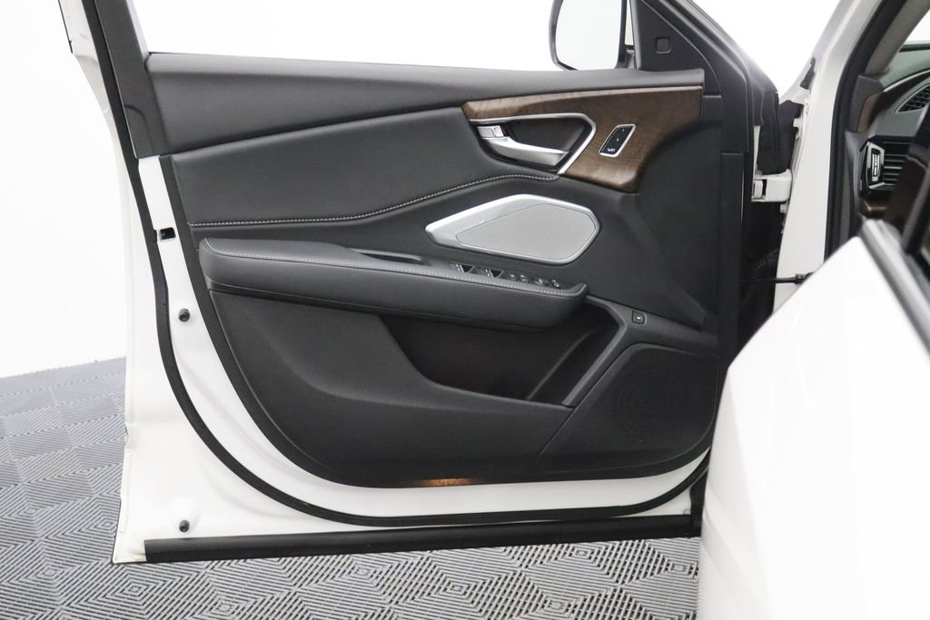 Used 2023 Acura RDX AWD w/ Advance Package image 11