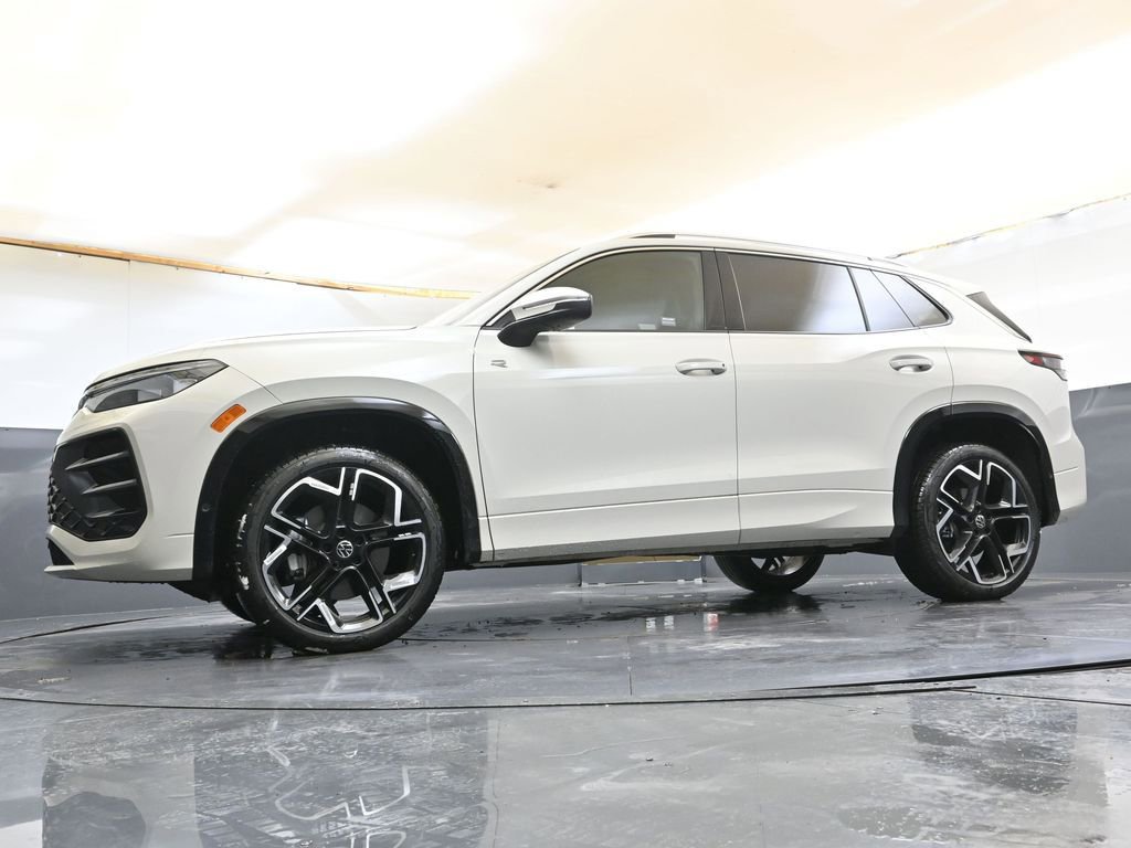 New 2026 Volkswagen Tiguan SEL R-Line image 39