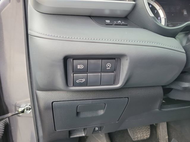 Used 2024 Toyota Highlander XLE FWD image 15