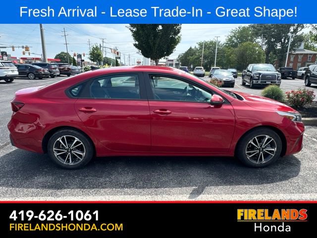 Used 2023 Kia Forte LXS w/ LXS Technology Package FWD image 8