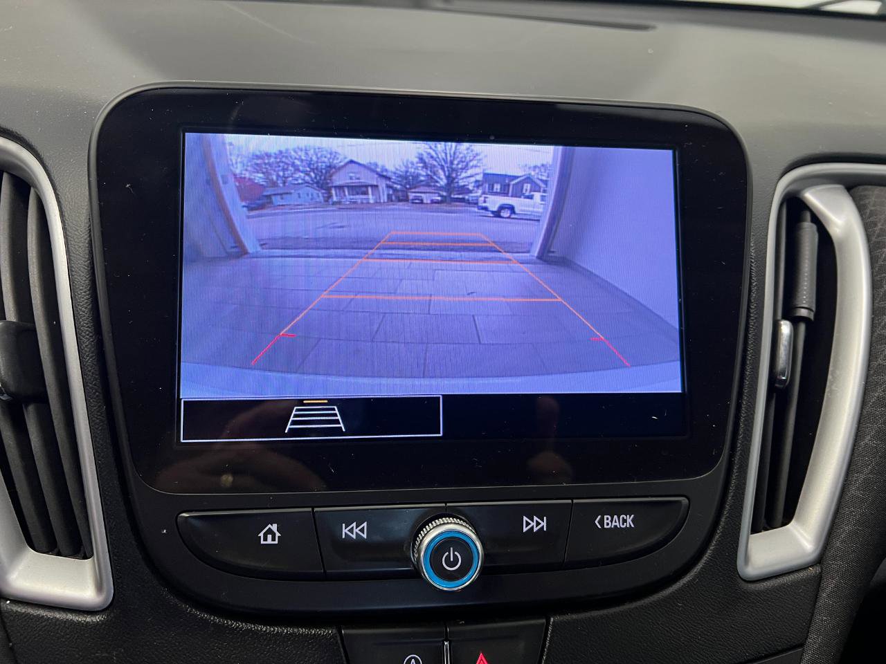 Used 2021 Chevrolet Malibu LS w/ Driver Confidence Package II FWD image 44