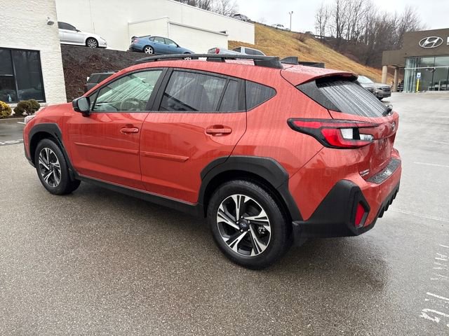 Used 2024 Subaru Crosstrek 2.0i Premium image 3