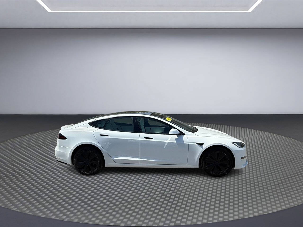 Used 2022 Tesla Model S AWD/4WD image 8