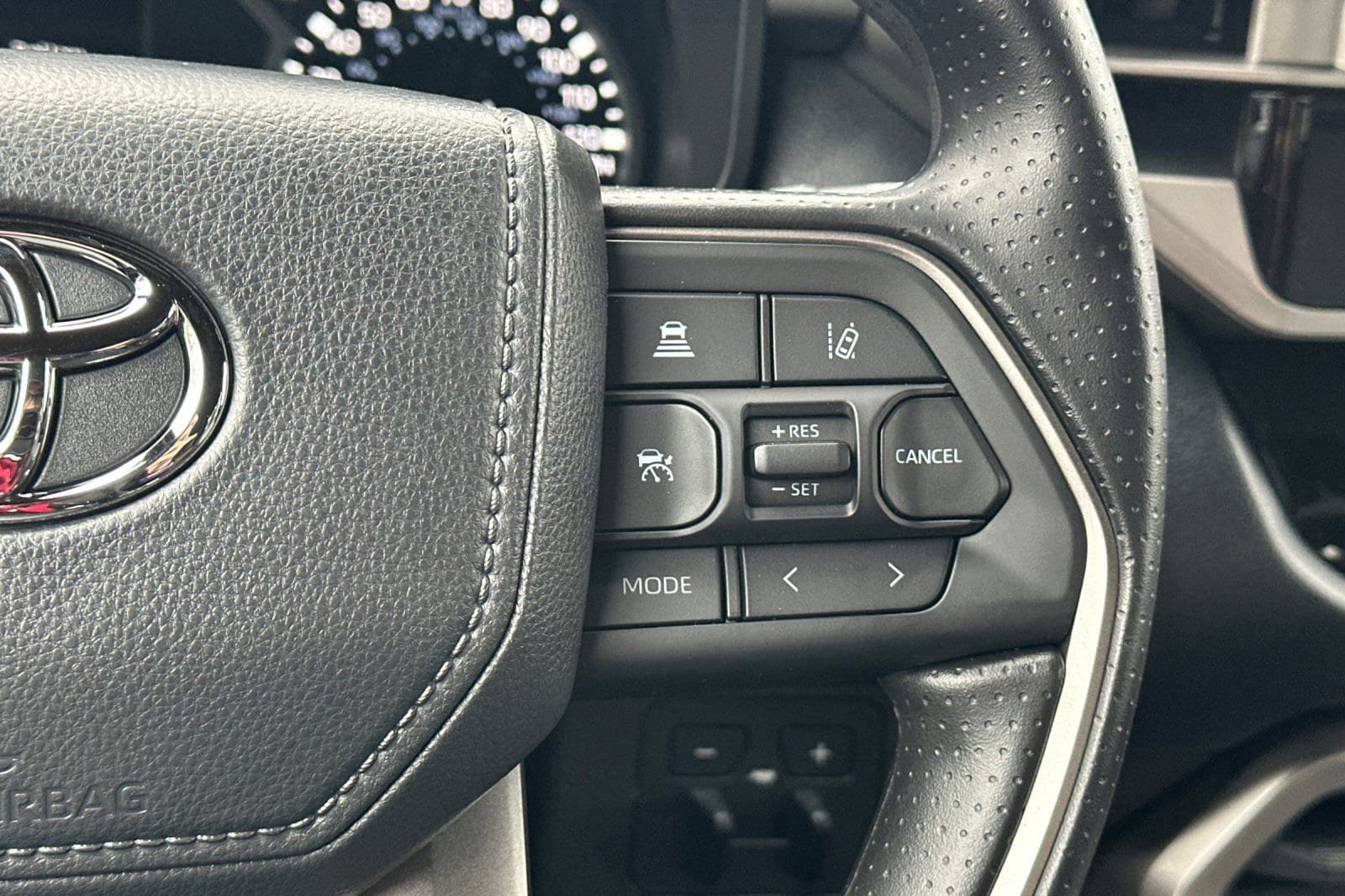 New 2025 Toyota Tundra SR5 w/ SR5 Convenience Package AWD/4WD image 28
