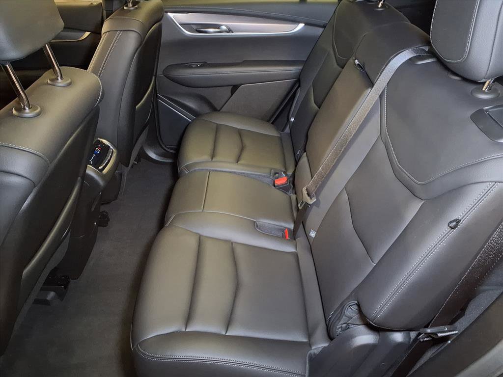 Certified 2025 Cadillac XT6 Luxury image 22
