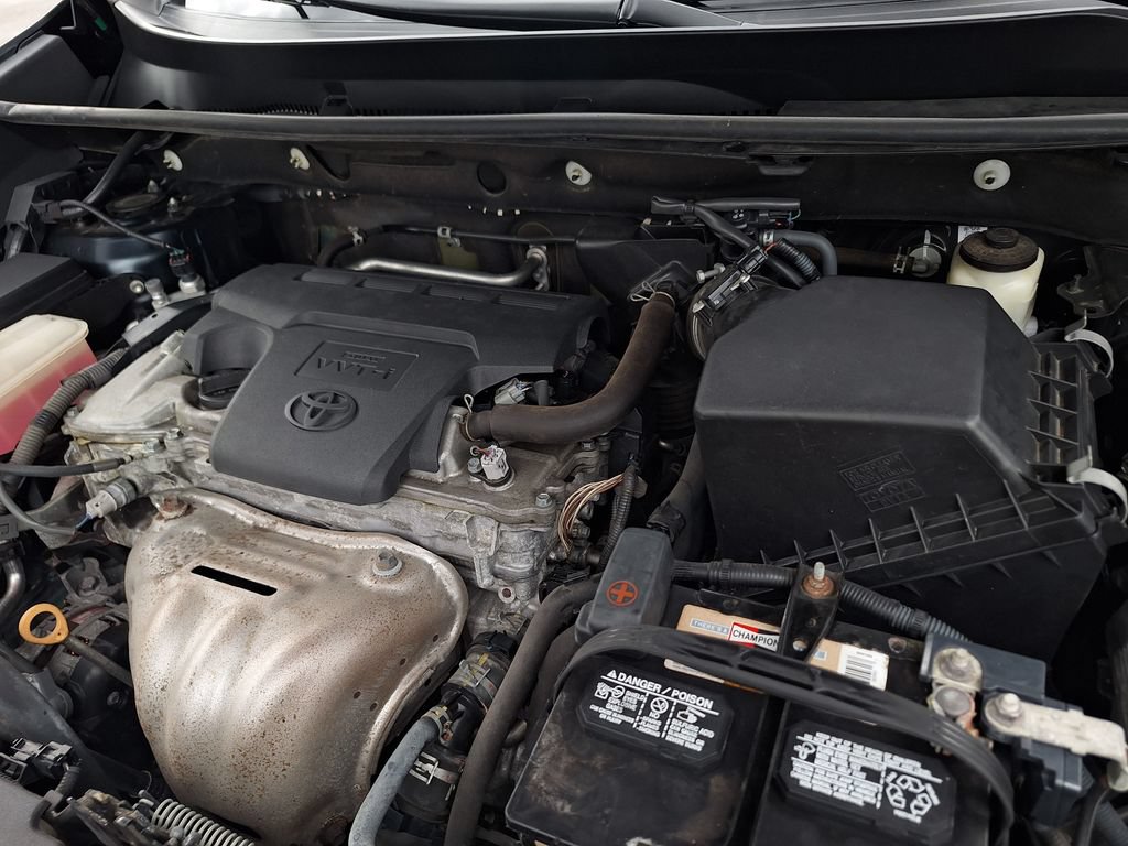 Used 2017 Toyota RAV4 LE FWD image 28