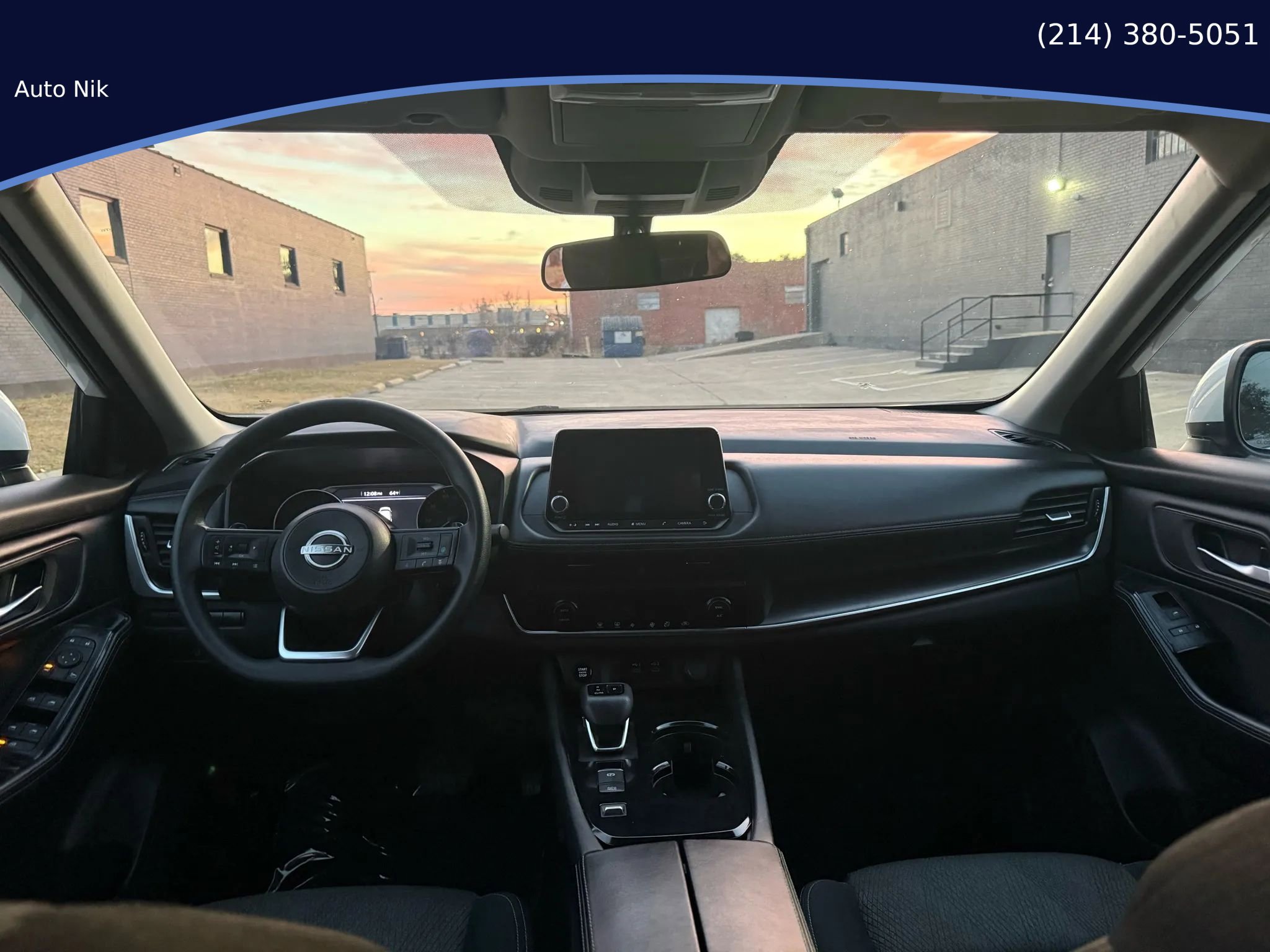 Used 2024 Nissan Rogue SV image 9