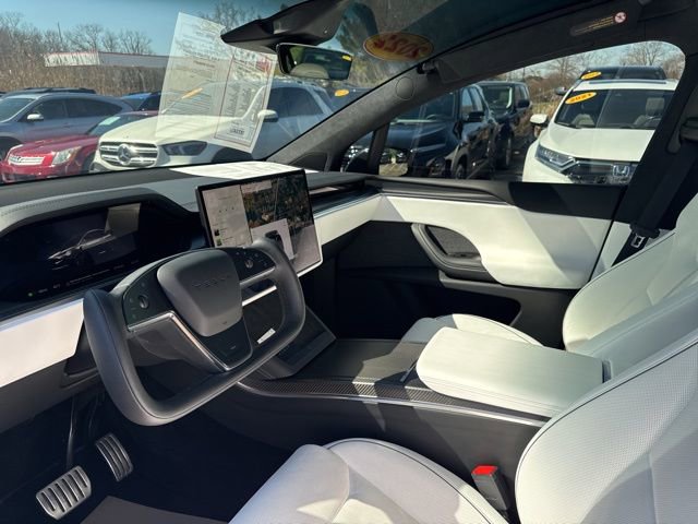 Used 2022 Tesla Model X Plaid image 10