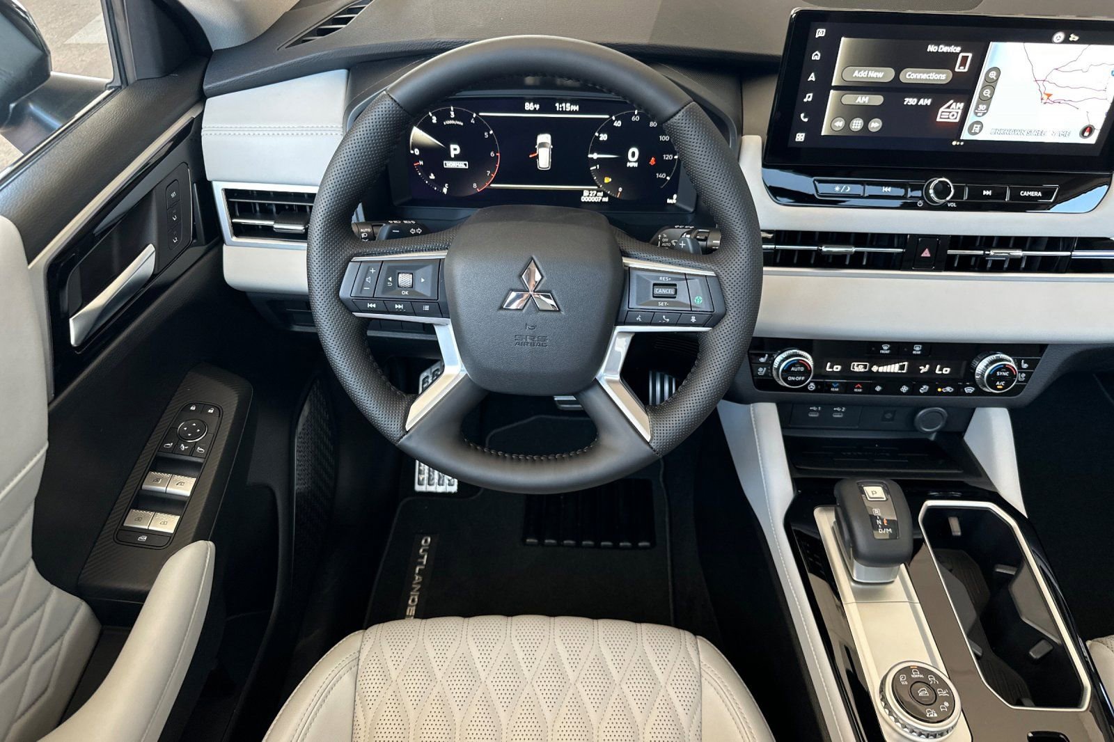 New 2025 Mitsubishi Outlander SEL image 13