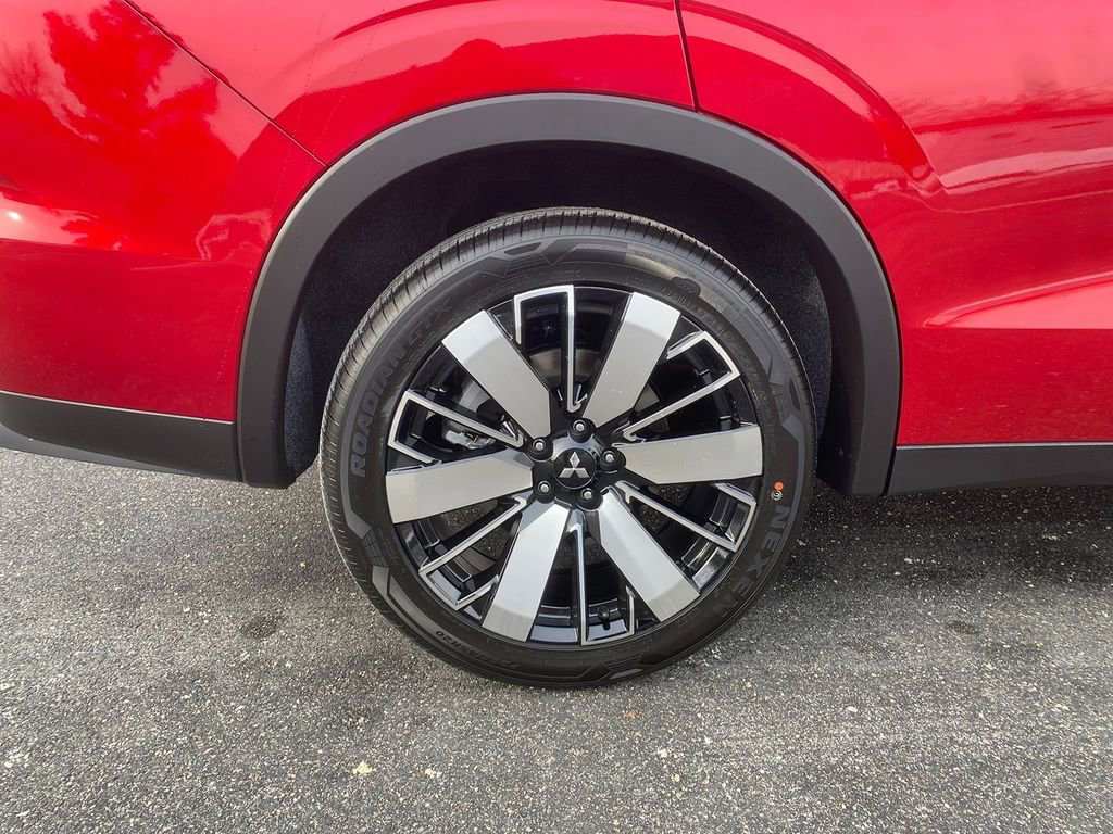 New 2026 Mitsubishi Outlander SE image 31