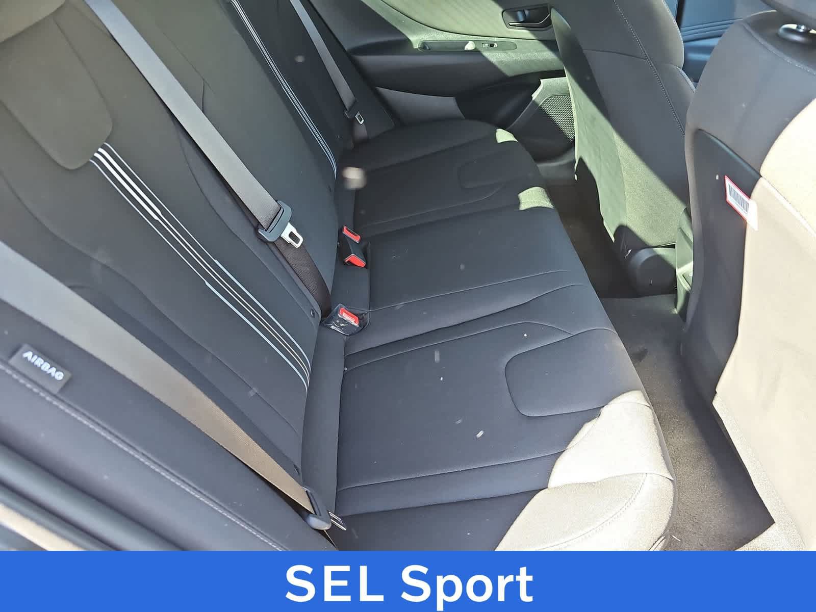 Certified 2026 Hyundai Elantra Sport FWD image 14