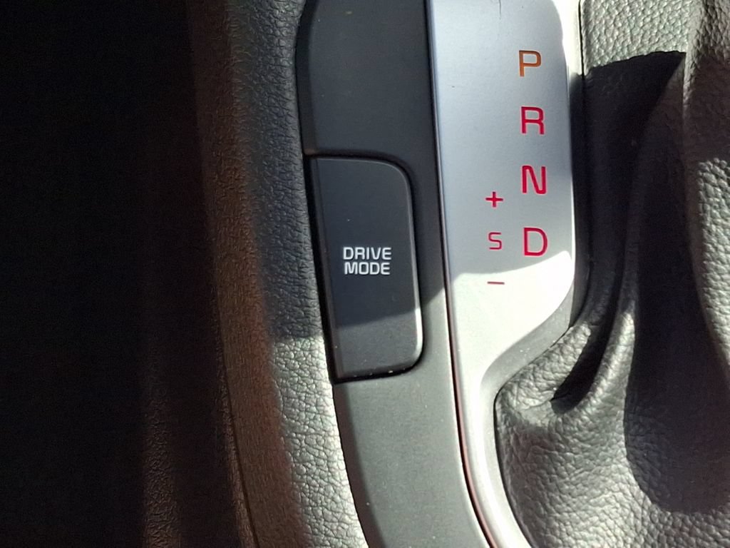 Used 2024 Kia Forte LXS w/ LXS Technology Package FWD image 23