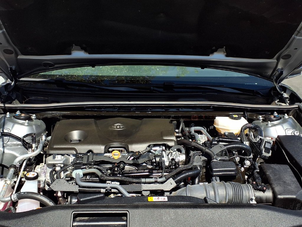 Certified 2025 Toyota Camry SE FWD image 3
