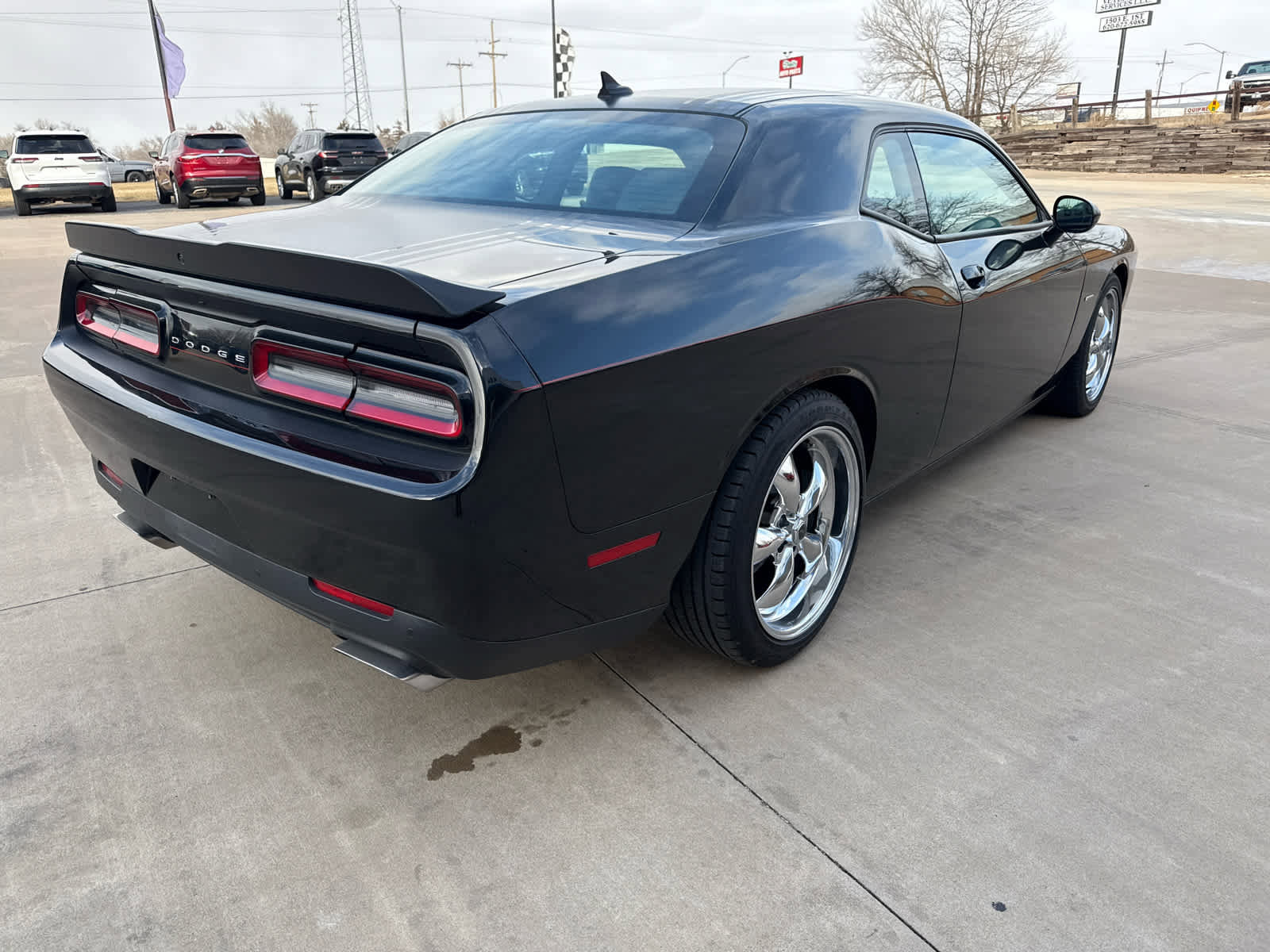 Used 2015 Dodge Challenger R/T Plus image 6