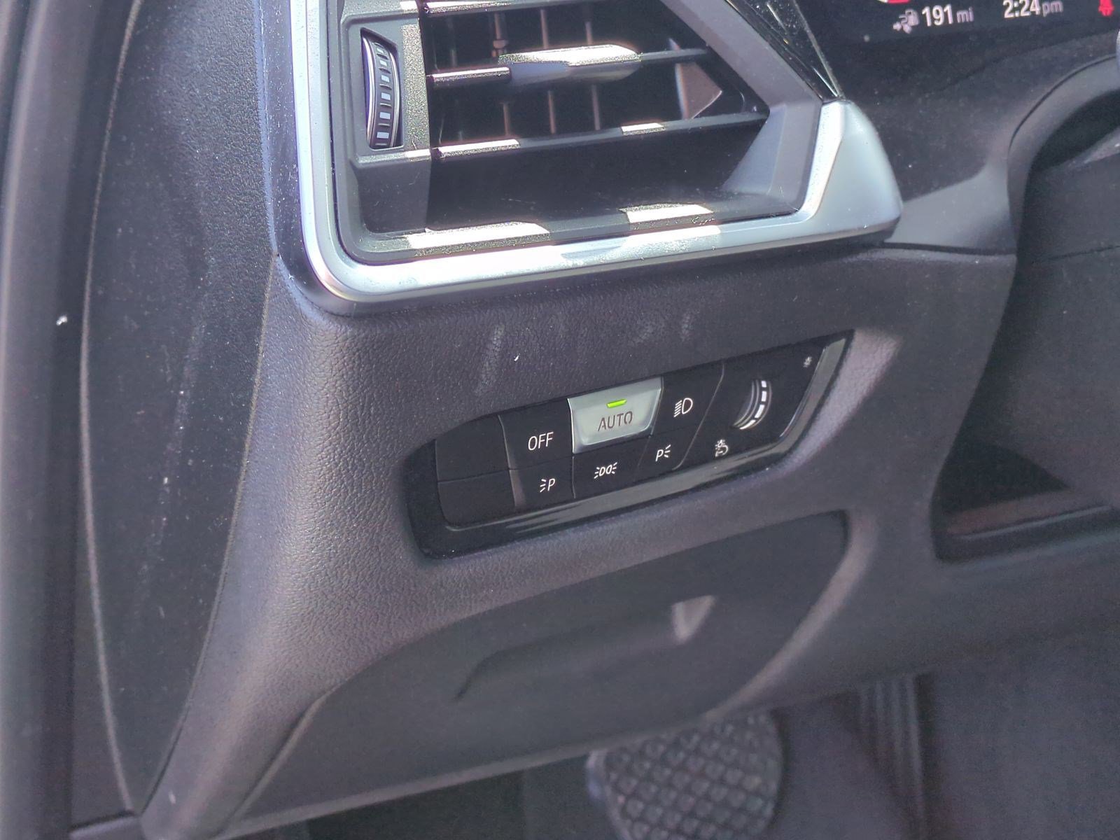 Used 2021 BMW 330e image 17