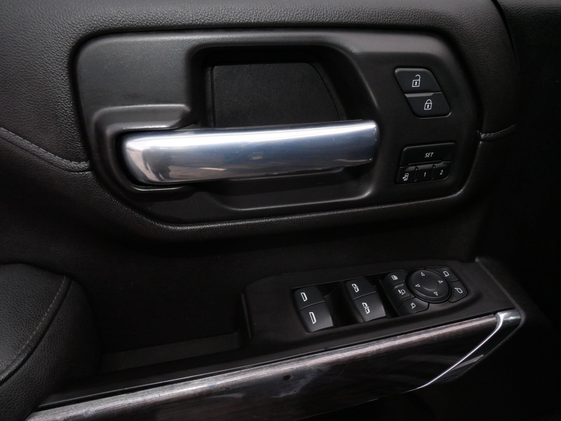 Used 2021 Chevrolet Silverado 3500 LTZ w/ LTZ Premium Package AWD/4WD image 20