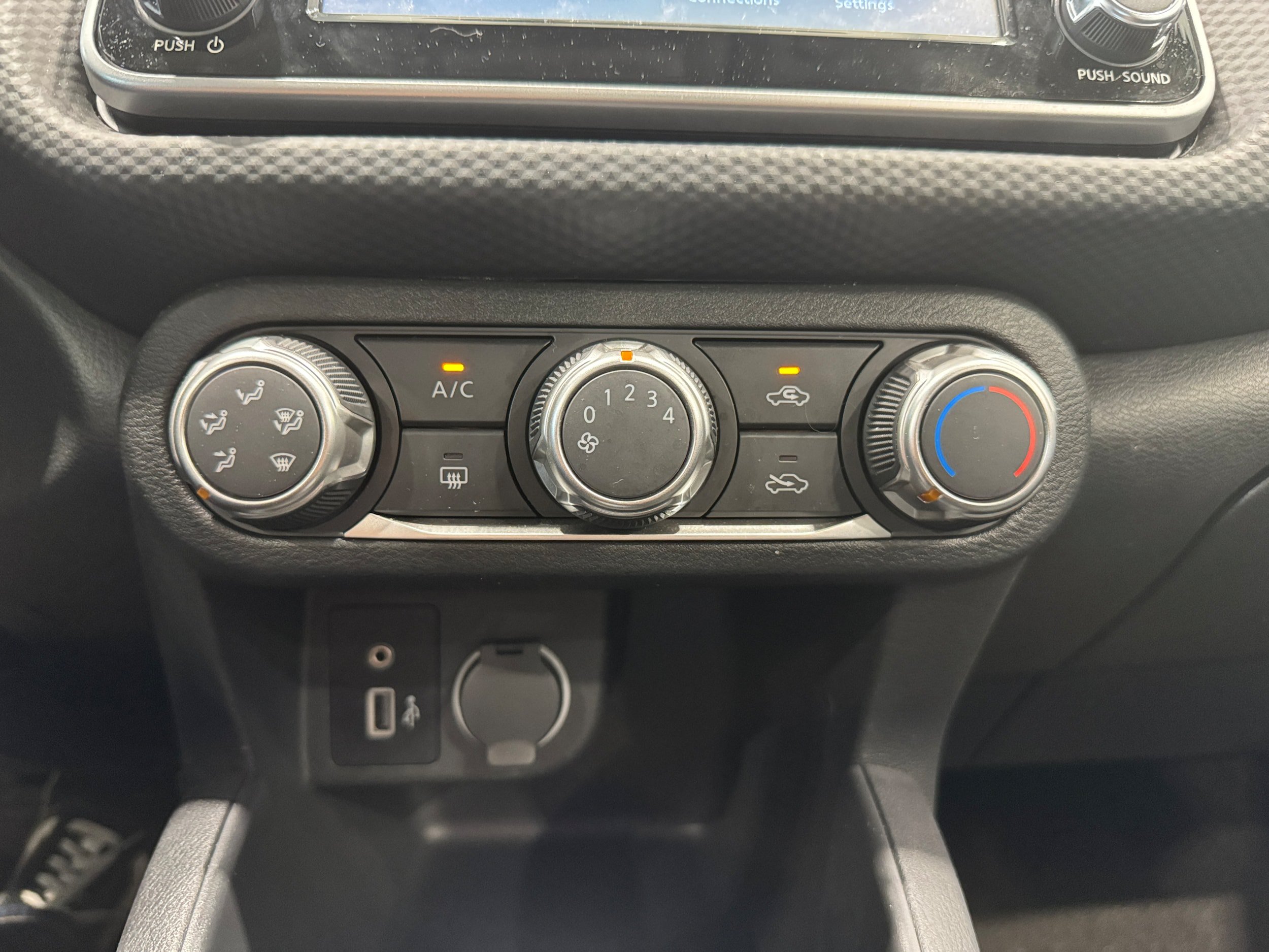 Used 2024 Nissan Kicks S FWD image 17