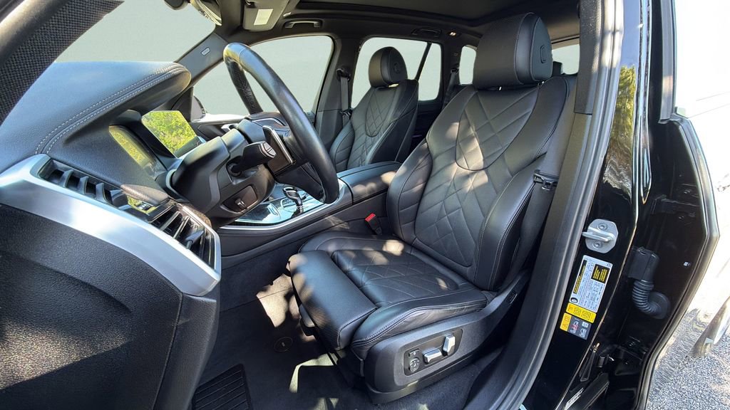 Certified 2023 BMW X5 xDrive45e w/ Parking Assistance Package image 5