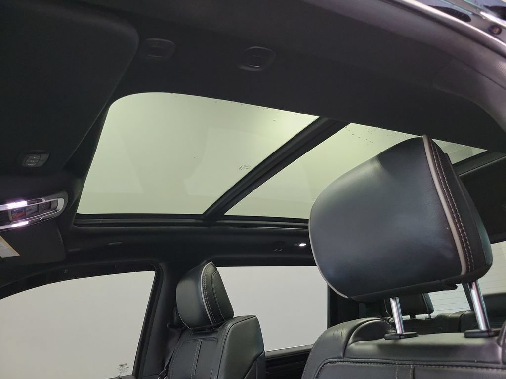 Used 2020 RAM 1500 Limited AWD/4WD image 2