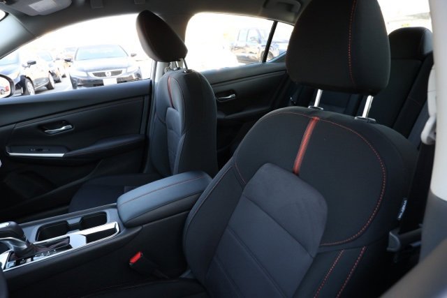 New 2025 Nissan Sentra SR image 15
