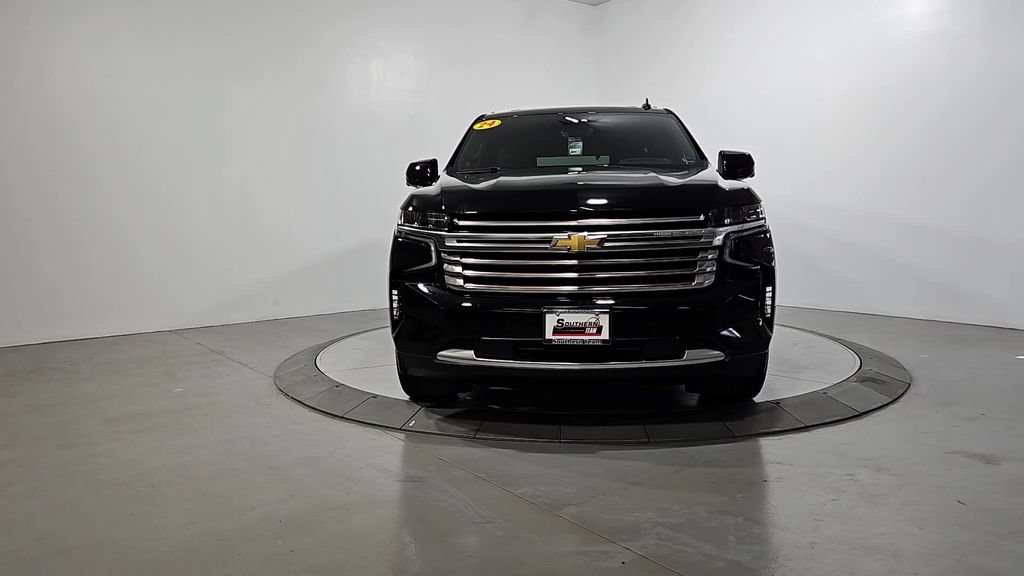Used 2024 Chevrolet Tahoe High Country AWD/4WD image 9