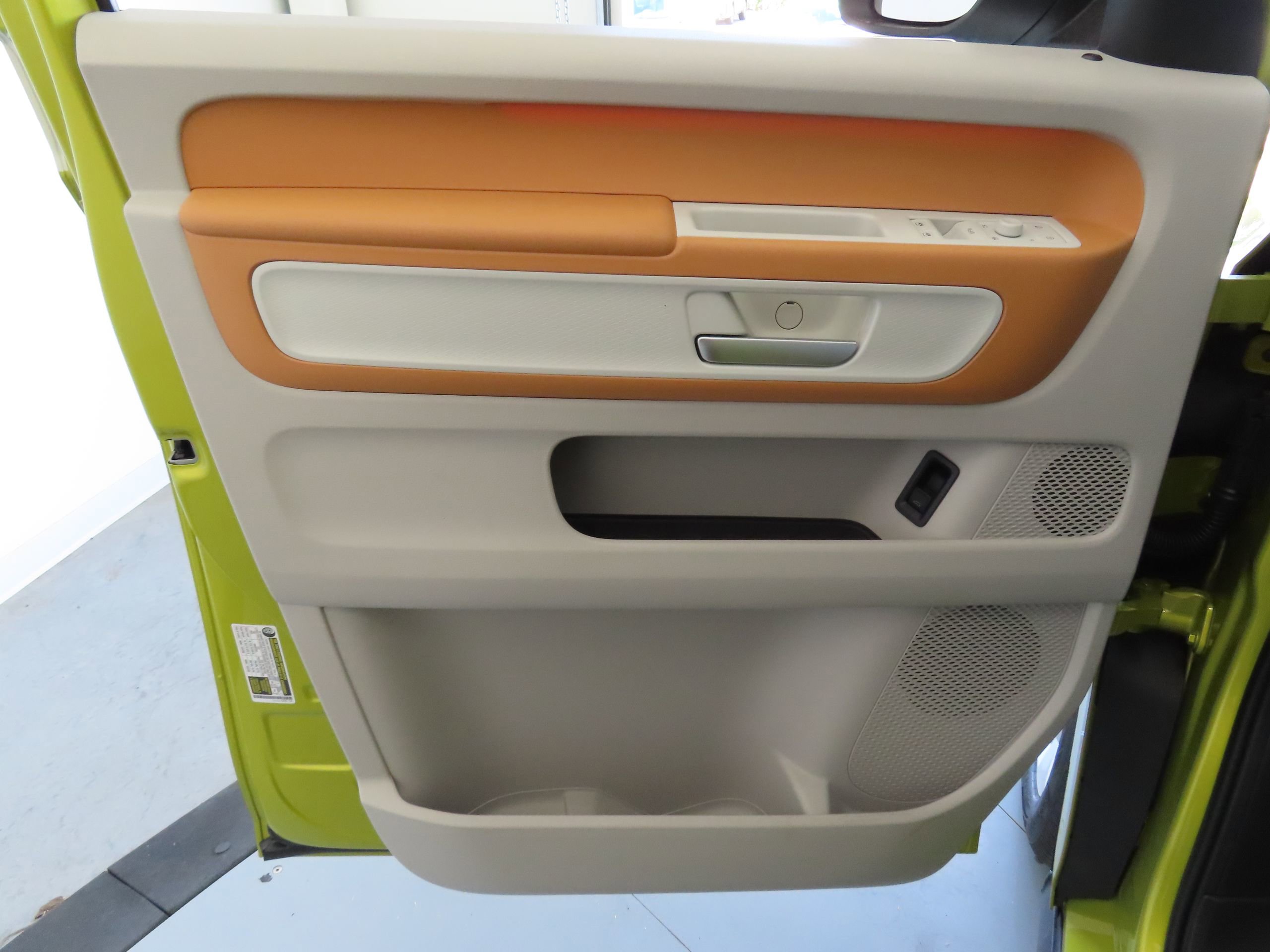 New 2025 Volkswagen ID. Buzz 1st Edition image 11