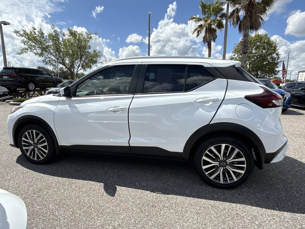 Certified 2023 Nissan Kicks SV FWD image 7
