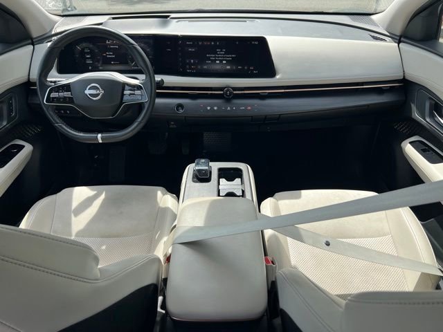 Used 2023 Nissan Ariya AWD image 10