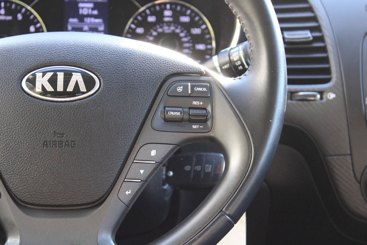 Used 2015 Kia Forte Koup EX FWD image 32