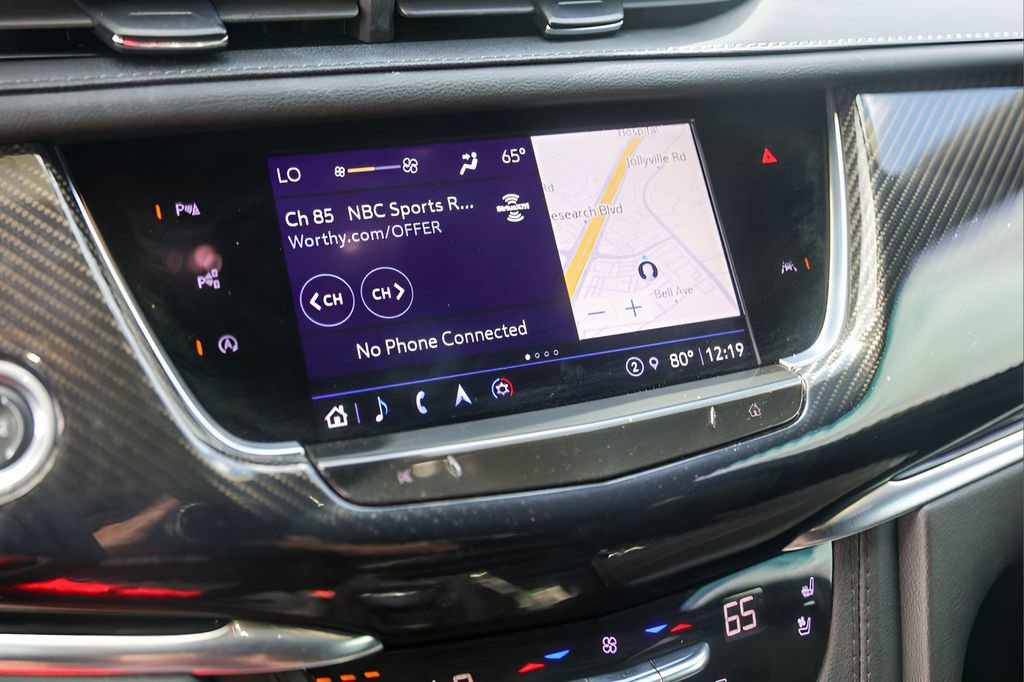 Certified 2024 Cadillac XT6 Sport w/ Technology Package AWD/4WD image 16